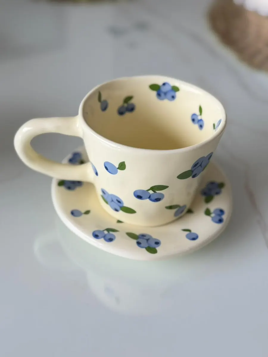 Juego de taza y plato cerámica blueberries